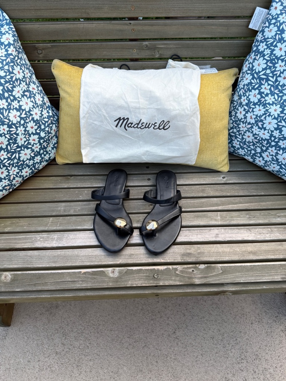 Madewell Black Gem-Accent Toe-Ring Sandals